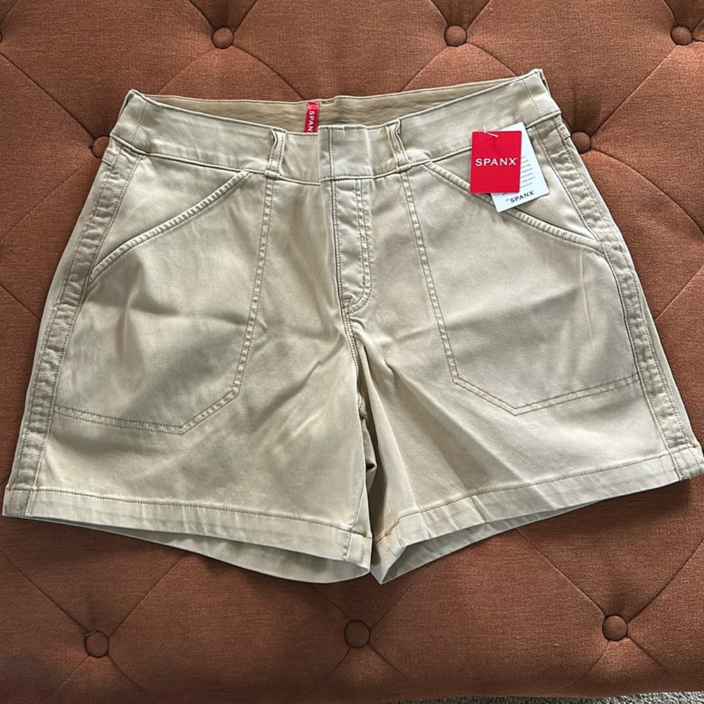 NWT Spanx stretch twill shorts